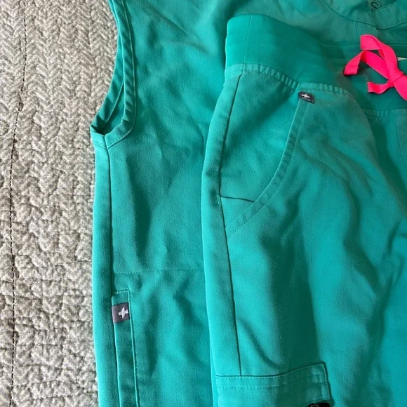 Figs Technical Collection Set - Picture 8 of 15